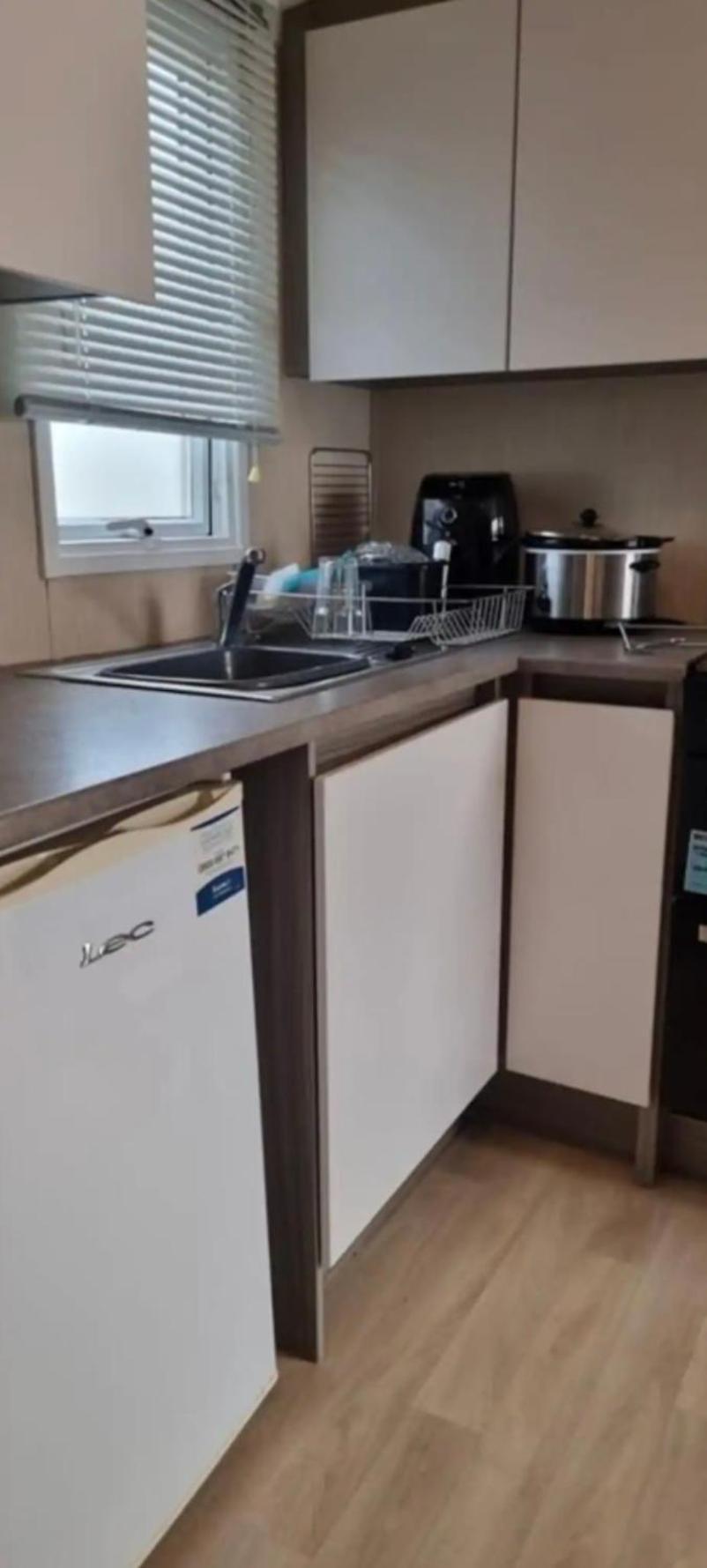 Lido Beach Caravan Престатин Экстерьер фото