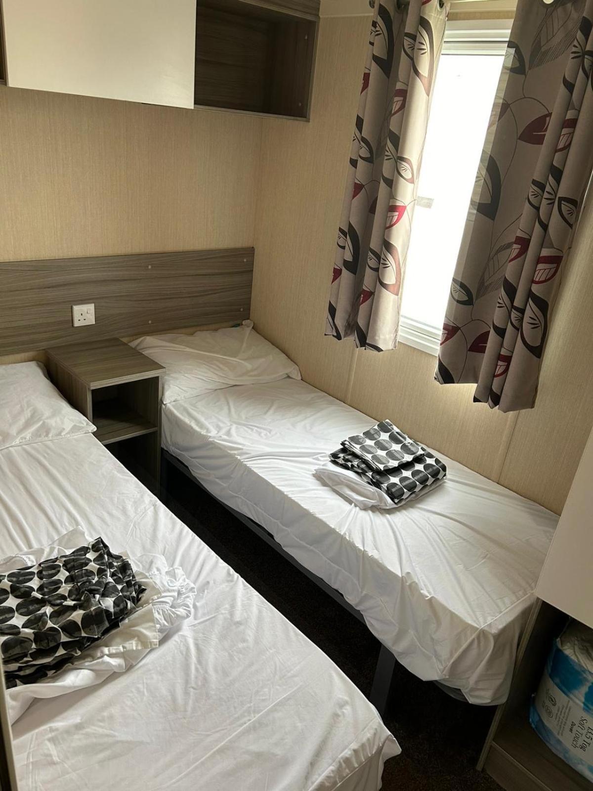 Lido Beach Caravan Престатин Экстерьер фото